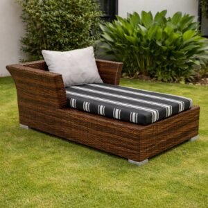 Chaise Tullis